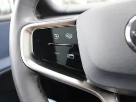 Volvo EX30 Single Motor Extended Range Ultra 69 kWh thumbnail 19