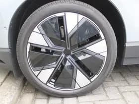 Volvo EX30 Single Motor Extended Range Ultra 69 kWh thumbnail 47