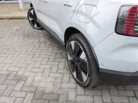 Volvo EX30 Single Motor Extended Range Ultra 69 kWh thumbnail 51
