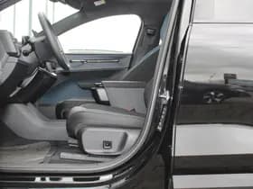 Volvo EX30 Single Motor Extended Range Ultra 69 kWh thumbnail 12