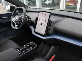 Volvo EX30 Single Motor Extended Range Ultra 69 kWh thumbnail 32