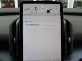 Volvo EX30 Single Motor Extended Range Ultra 69 kWh thumbnail 42