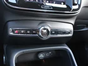 Volvo XC40 Recharge Pro thumbnail 27