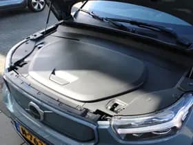 Volvo XC40 Recharge Pro thumbnail 38