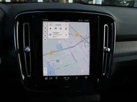 Volvo XC40 Recharge Pro thumbnail 43