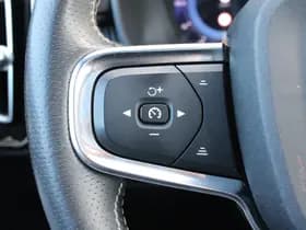 Volvo XC40 Recharge P8 AWD R-Design thumbnail 22