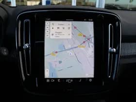 Volvo XC40 Recharge P8 AWD R-Design thumbnail 40