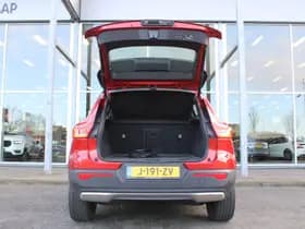 Volvo XC40 Recharge P8 AWD R-Design thumbnail 7