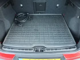 Volvo XC40 Recharge P8 AWD R-Design thumbnail 8