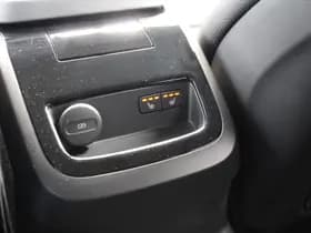 Volvo V60 2.0 T6 Plug-in hybrid AWD Plus Dark thumbnail 15