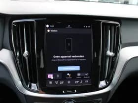 Volvo V60 2.0 T6 Plug-in hybrid AWD Plus Dark thumbnail 26