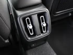 Volvo XC40 thumbnail 16