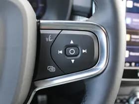 Volvo XC40 thumbnail 23