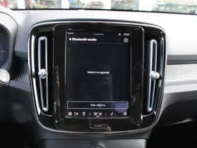 Volvo XC40 thumbnail 42