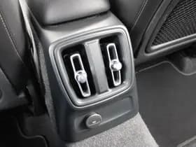Volvo XC40 thumbnail 16