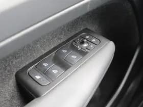 Volvo XC40 thumbnail 18