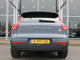 Volvo XC40 thumbnail 5