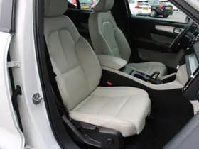 Volvo XC40 thumbnail 50