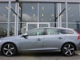 Volvo V60 thumbnail 2