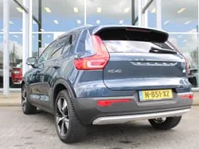 Volvo XC40 thumbnail 3