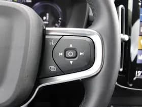 Volvo XC40 thumbnail 24