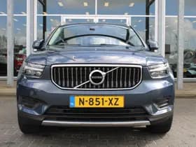 Volvo XC40 thumbnail 4