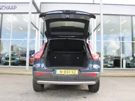 Volvo XC40 thumbnail 6