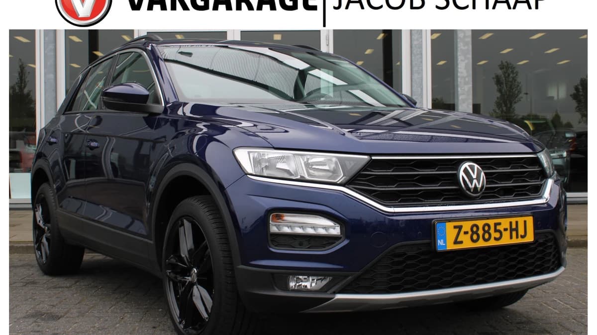 Volkswagen T-Roc — foto 1