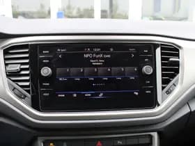 Volkswagen T-Roc thumbnail 24