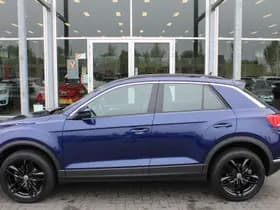 Volkswagen T-Roc thumbnail 32