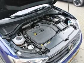 Volkswagen T-Roc thumbnail 36
