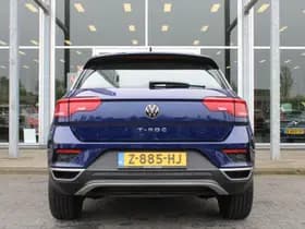 Volkswagen T-Roc thumbnail 5