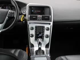 Volvo XC60 thumbnail 40