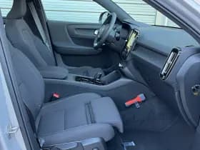 Volvo XC40 Extended Range Plus 82 kWh / Adaptieve cruise control / verwarmbare voorstoelen / Trekhaak / thumbnail 14