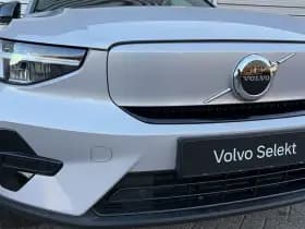 Volvo XC40 Extended Range Plus 82 kWh / Adaptieve cruise control / verwarmbare voorstoelen / Trekhaak / thumbnail 4