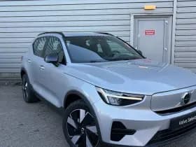Volvo XC40 Extended Range Plus 82 kWh / Adaptieve cruise control / verwarmbare voorstoelen / Trekhaak / thumbnail 31