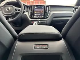 Volvo XC60 T6 350 PK Plug-in hybrid AWD Ultra Dark / 360 camera/ Luchtvering / Black Sheep pakket / thumbnail 26