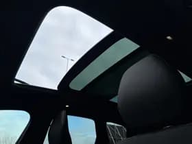 Volvo XC60 T6 350 PK Plug-in hybrid AWD Ultra Dark / 360 camera/ Luchtvering / Black Sheep pakket / thumbnail 27