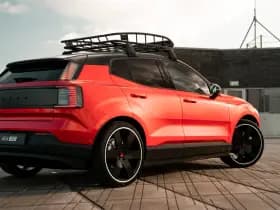 Volvo EX30 Extended Range Ultra 69 kWh / Alleen bij Jacob Schaap / Velgen 21" Everlast / Fusion RED Wrap / Verlaagd / thumbnail 2