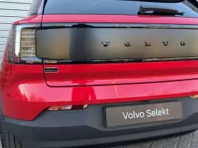 Volvo EX30 Extended Range Ultra 69 kWh / Alleen bij Jacob Schaap / Velgen 21" Everlast / Fusion RED Wrap / Verlaagd / thumbnail 7