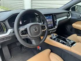 Volvo V60 T6 Plug-in hybrid AWD Plus Dark / Custom made Black Sheep uitvoering / 20" Heico matt Bronze / Heico verlaagd / Geventileerd Amber Leder / thumbnail 17