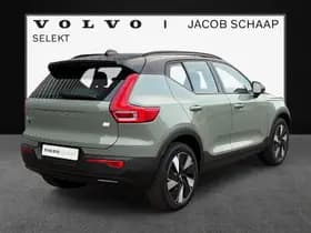 Volvo XC40 Single Motor Plus 69 kWh / Stoel- en stuurverwarming / Achteruitrijcamera / Elektrische achterklep / thumbnail 2