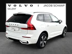 Volvo XC60 T8 Plug-in hybrid AWD Ultimate Dark / Luchtvering / Extra getint glas / 360 camera / Trekhaak semi-elektrisch / thumbnail 2