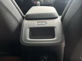 Volvo XC60 T8 Plug-in hybrid AWD Ultimate Dark / Luchtvering / Extra getint glas / 360 camera / Trekhaak semi-elektrisch / thumbnail 27