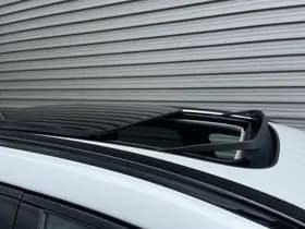 Volvo XC60 T8 Plug-in hybrid AWD Ultimate Dark / Luchtvering / Extra getint glas / 360 camera / Trekhaak semi-elektrisch / thumbnail 30