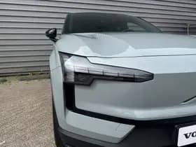 Volvo EX30 Twin Motor Performance Plus 69 kWh / Twin Performane 436PK / 20" Velgen / Black Sheep pakket / thumbnail 4