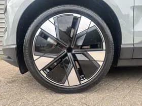 Volvo EX30 Twin Motor Performance Plus 69 kWh / Twin Performane 436PK / 20" Velgen / Black Sheep pakket / thumbnail 6