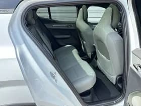 Volvo EX30 Cross Country Twin Motor Performance Ultra 69 kWh / Private lease vanaf 699,- / Cross Country Experience-pakket gratis ter waarde van €2775,- / thumbnail 13