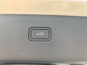 Volvo EX30 Cross Country Twin Motor Performance Ultra 69 kWh / Private lease vanaf 699,- / Cross Country Experience-pakket gratis ter waarde van €2775,- / thumbnail 22