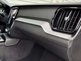 Volvo V60 T6 Plug-in hybrid AWD Plus Dark / Rondomzichtcamera / Elektr. inklapbare trekhaak / Harman/Kardon / thumbnail 15